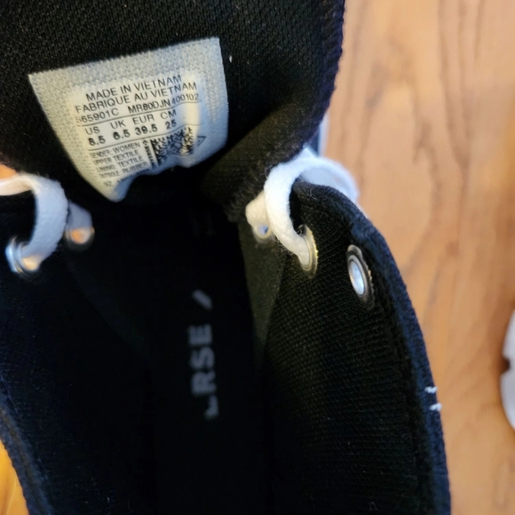 Converse Black/White Lugged High tops Size 8.5 - Picture 5 of 7